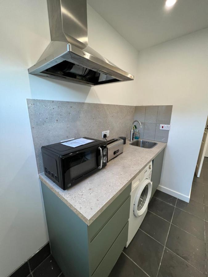 Modern Flat In Central Egham By Windsor Castle, Staines-Upon-Thames And Heathrow Airport 외부 사진
