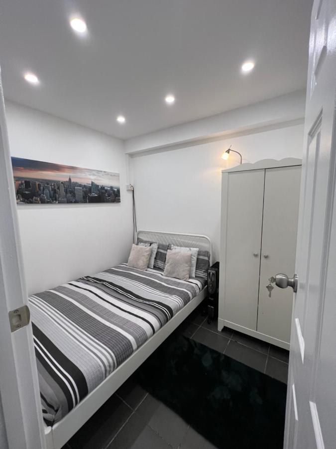Modern Flat In Central Egham By Windsor Castle, Staines-Upon-Thames And Heathrow Airport 외부 사진