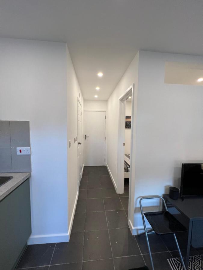 Modern Flat In Central Egham By Windsor Castle, Staines-Upon-Thames And Heathrow Airport 외부 사진